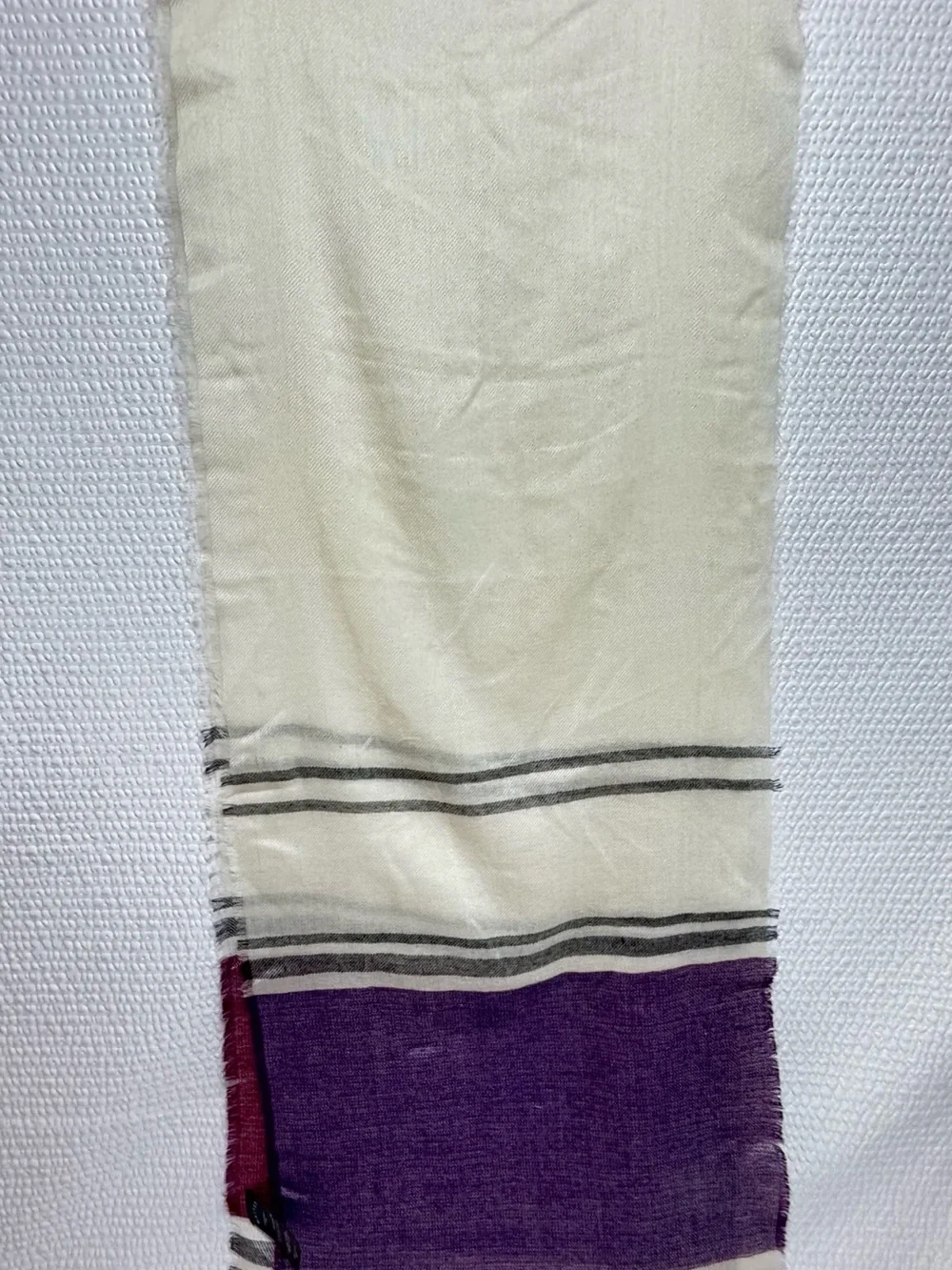Maiyet Light Cream Scarf with Purple  Block 100 % cashmere virgin Atlantic flyi
